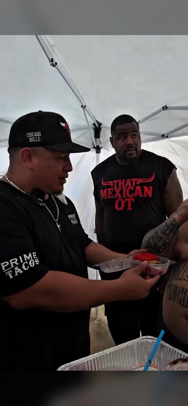 That Mexican OT trying the Hot Cheeto Burger at La Herradura in Joliet